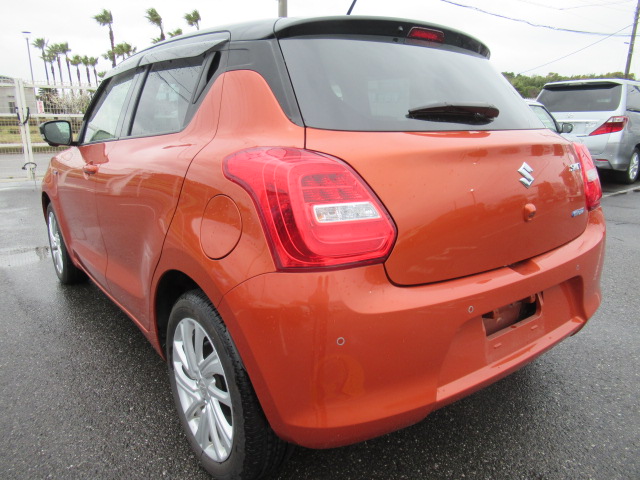 SUZUKI SWIFT 5D HYBRID MG