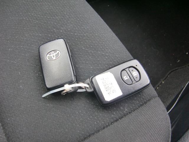 TOYOTA COROLLA AXIO HYBRID