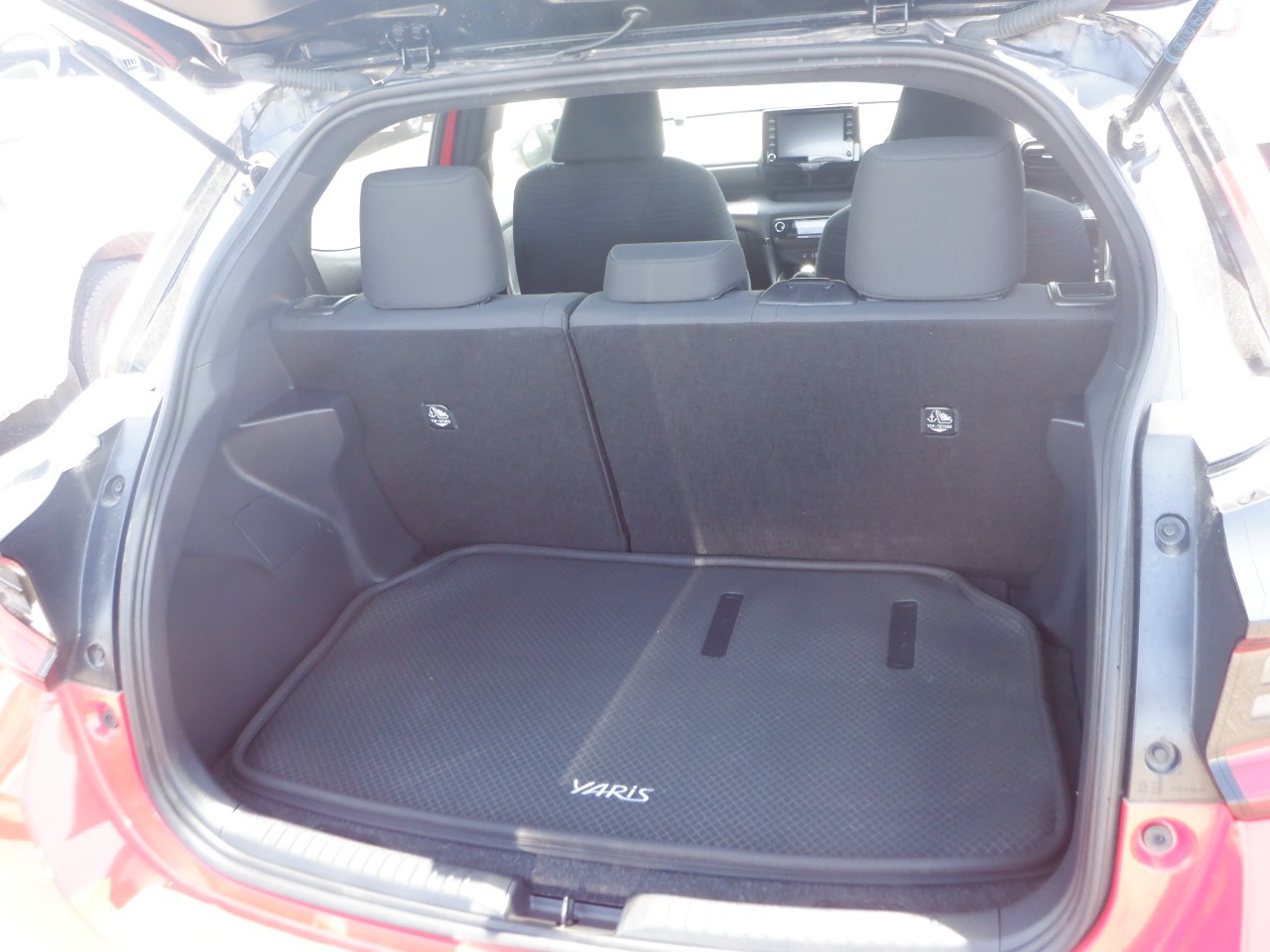 TOYOTA YARIS HYBRID Z