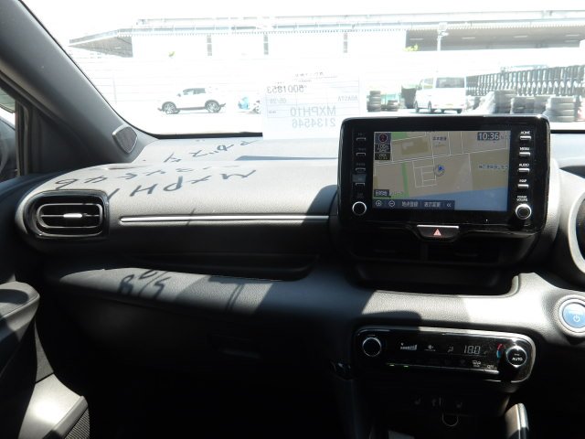 TOYOTA YARIS HYBRID Z