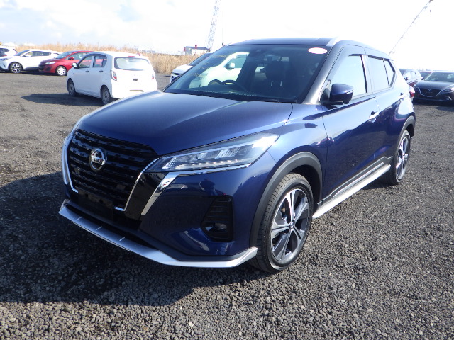 NISSAN KICKS X