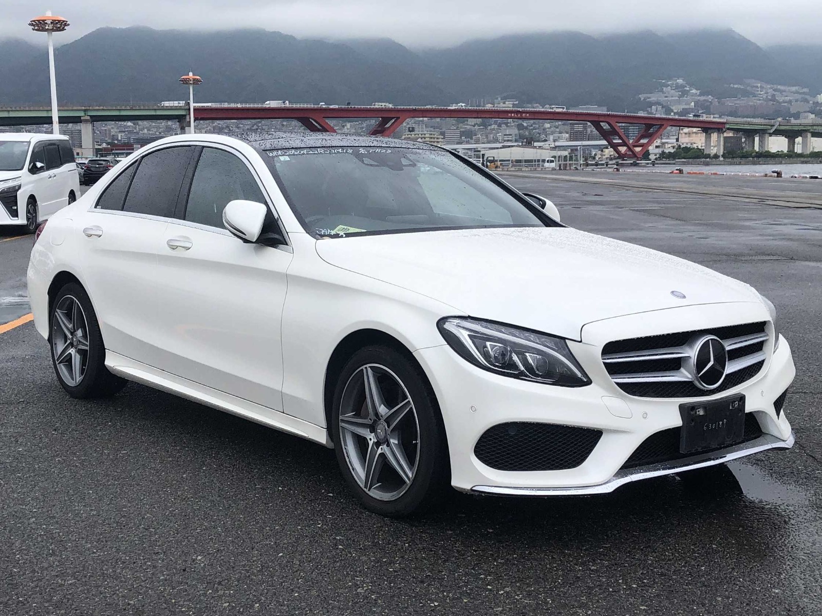 MERCEDES BENZ C-CLASS 4D C200 AVANTGARDE AMG LINE