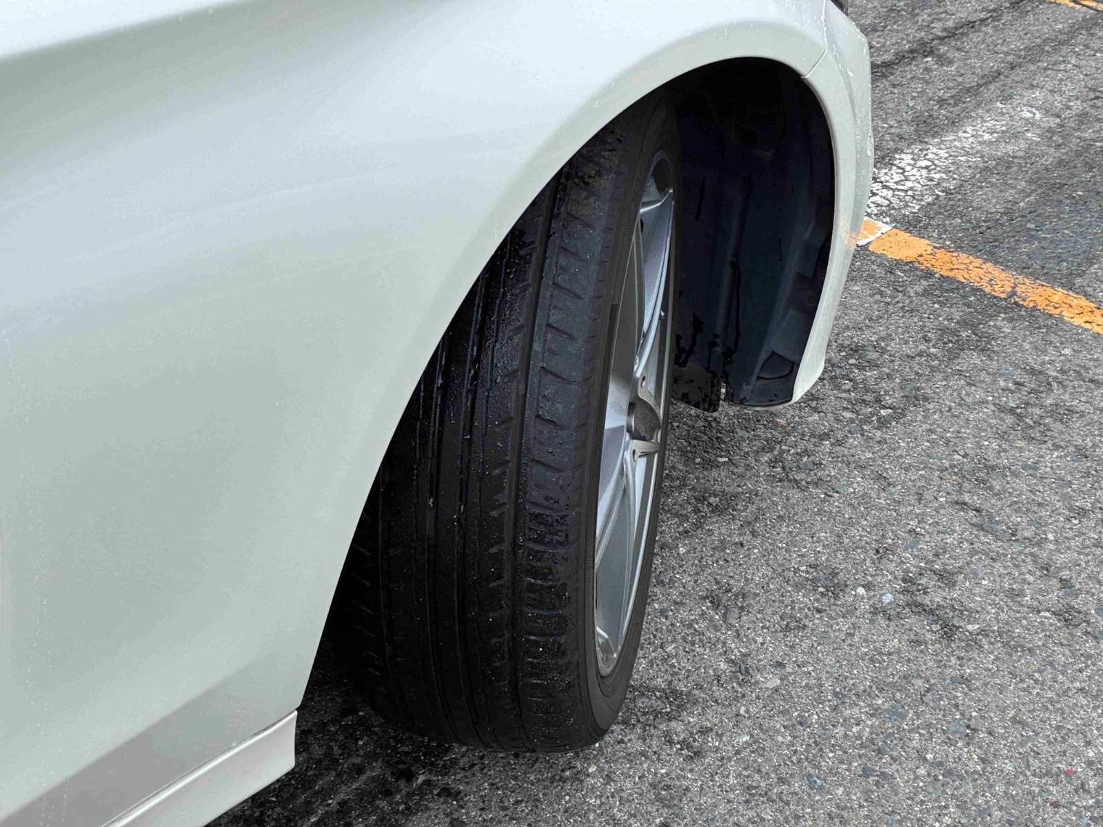 MERCEDES BENZ C-CLASS 4D C200 AVANTGARDE AMG LINE