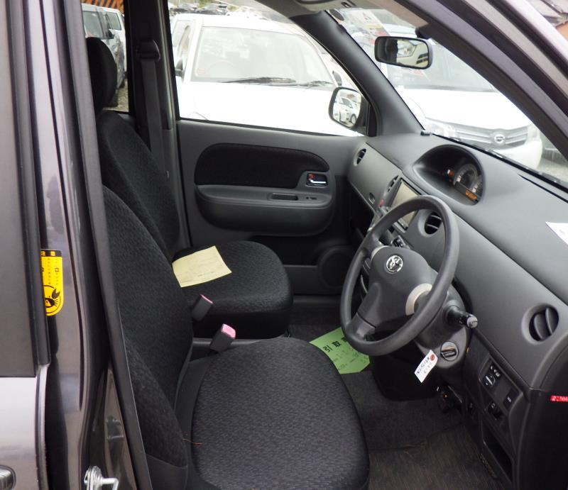 TOYOTA SIENTA X L PACKAGE 2012