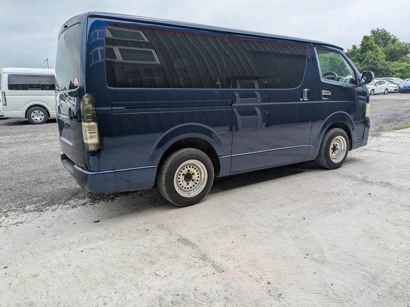 TOYOTA HAICE VAN