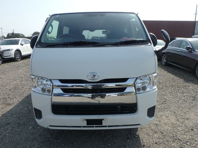 TOYOTA HIACE DX GL PACKAGE