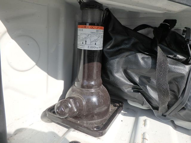 TOYOTA HIACE DX GL PACKAGE