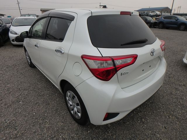 TOYOTA VITZ 5D F SAFETY PACKAGE