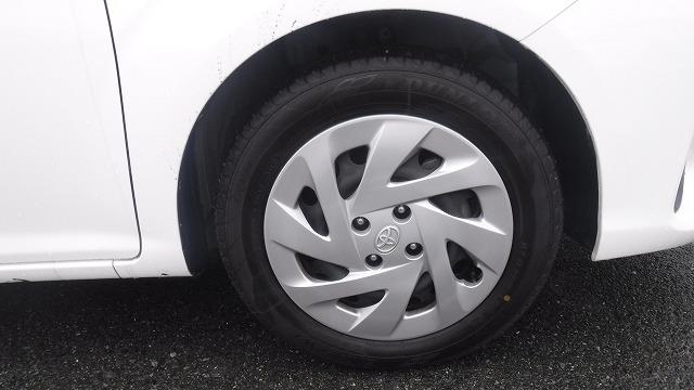 TOYOTA COROLLA AXIO HYBRID