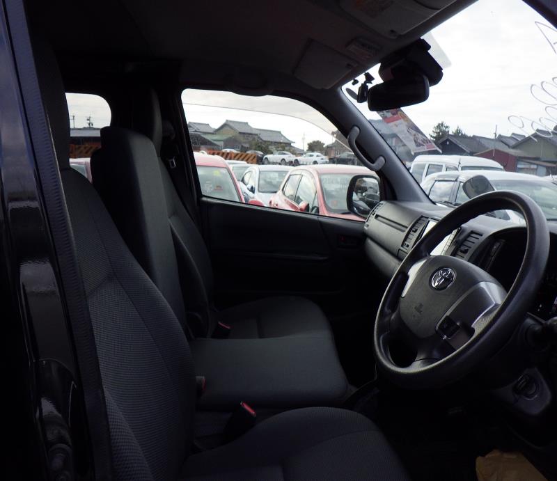 TOYOTA REGIUS VAN LONG DX GL PACKAGE