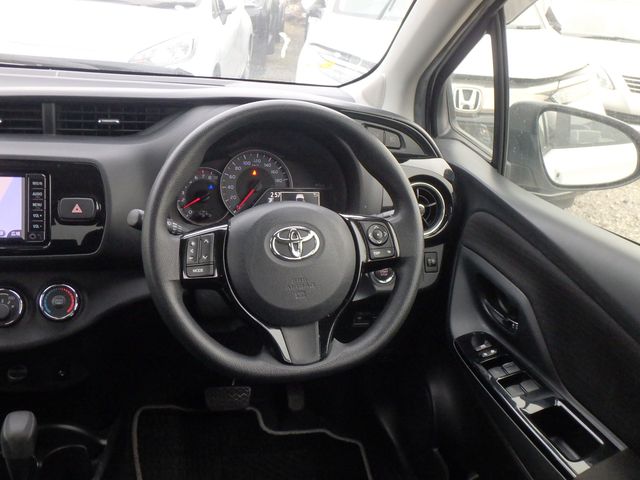TOYOTA VITZ 5D F SAFETY PACKAGE