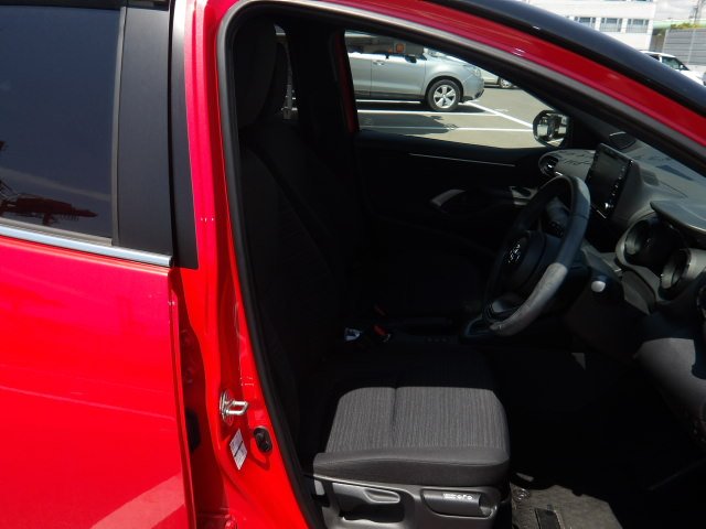 TOYOTA YARIS HYBRID Z