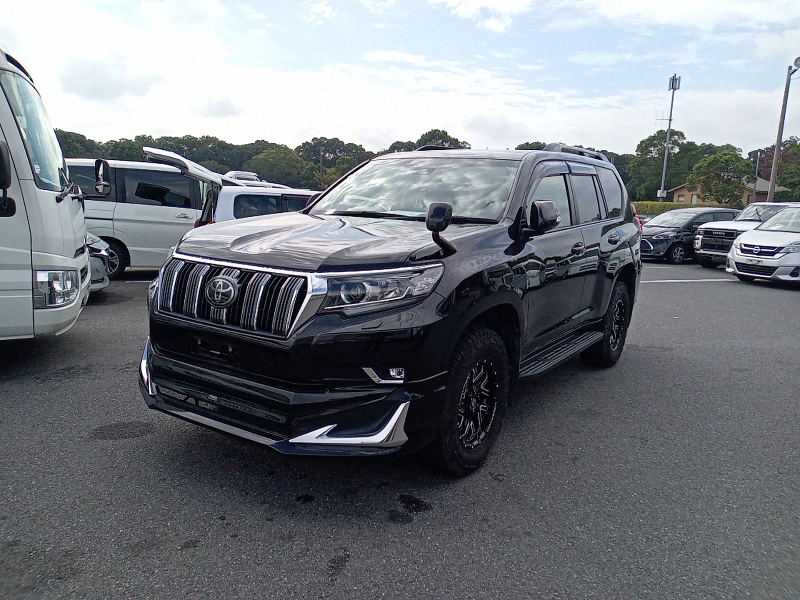 TOYOTA LAND CRUISER PRADO