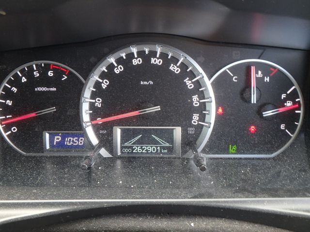 TOYOTA HIACE DXGL PACKAGE