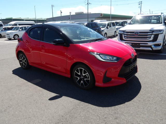 TOYOTA YARIS HYBIRD Z