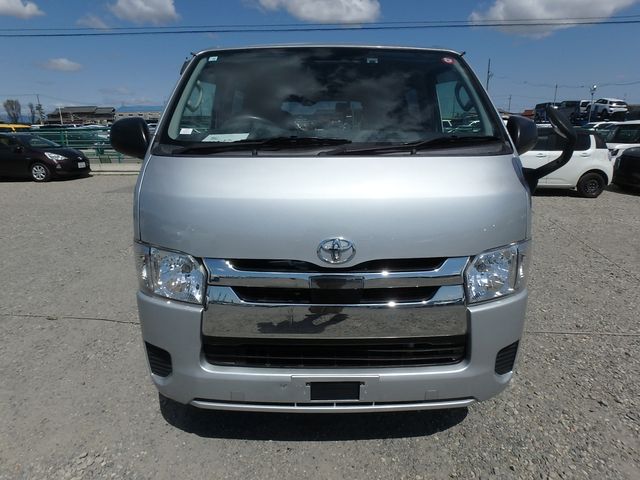 TOYOTA HIACE DXGL PACKAGE