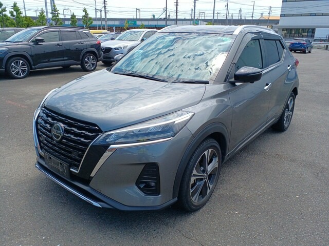 NISSAN KICKS 5D X