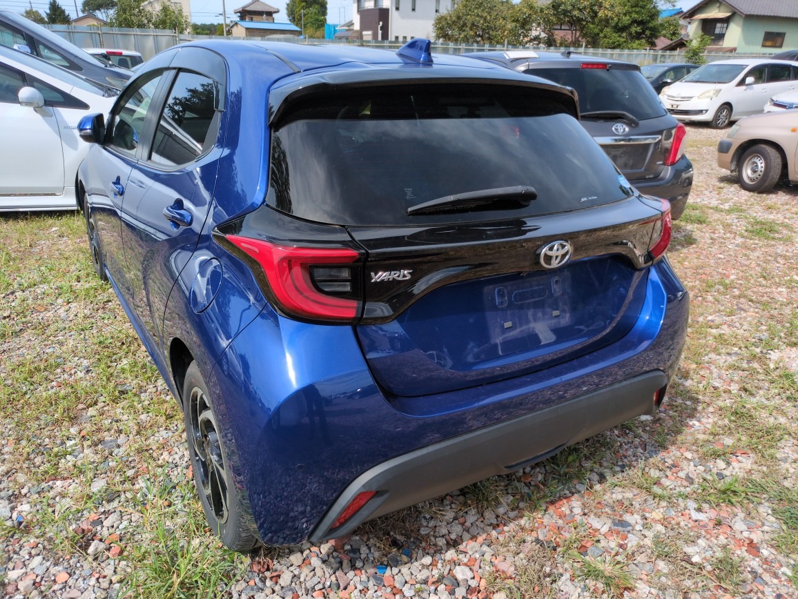 TOYOTA YARIS Z