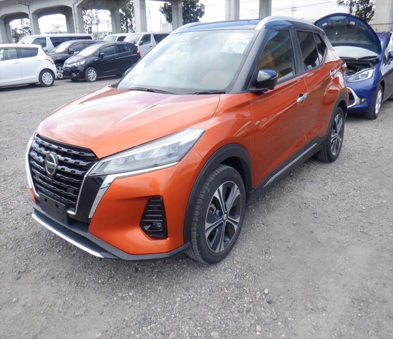 NISSAN KICKS