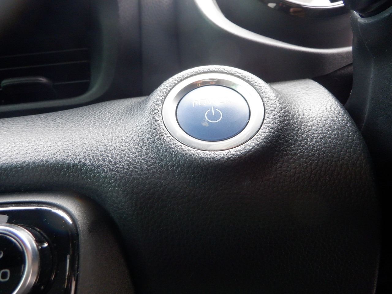 TOYOTA YARIS HYBRID Z