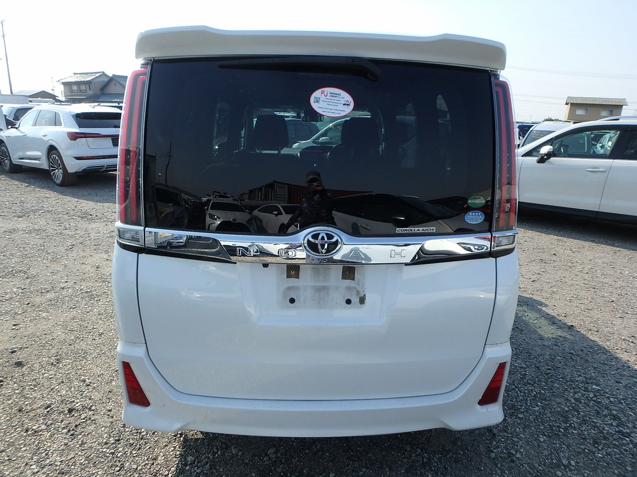 TOYOTA NOAH SI