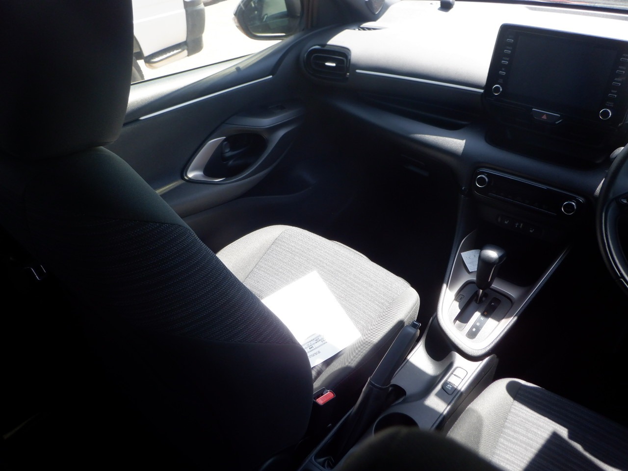 TOYOTA YARIS HYBRID Z