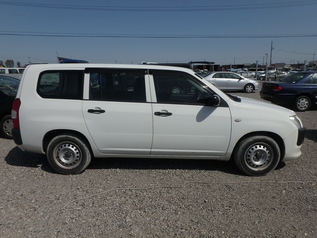 TOYOTA PROBOX DX COMFORT