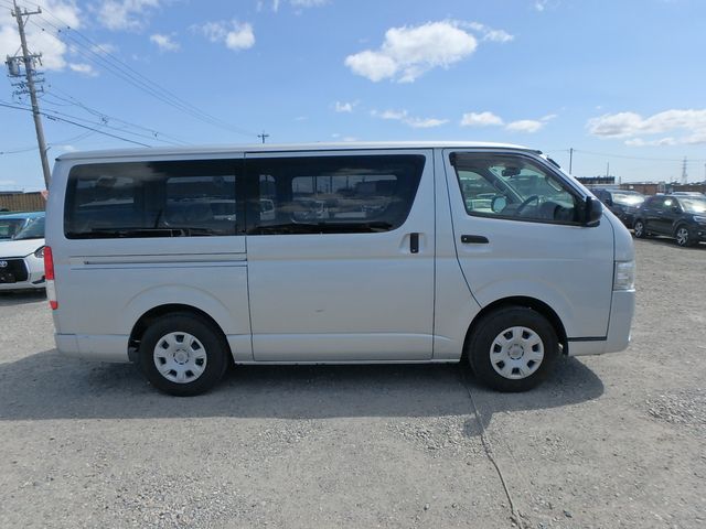 TOYOTA HIACE DXGL PACKAGE