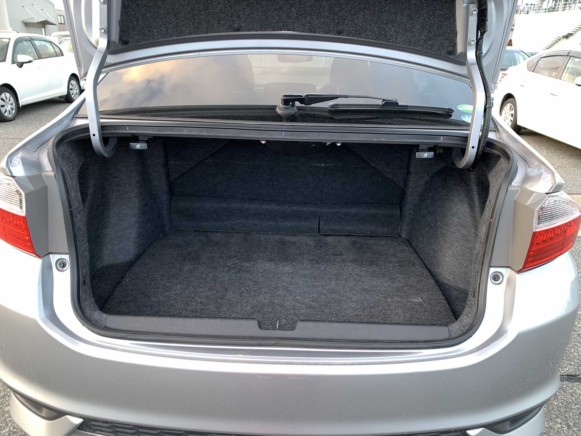 HONDA GRACE HYBRID LX