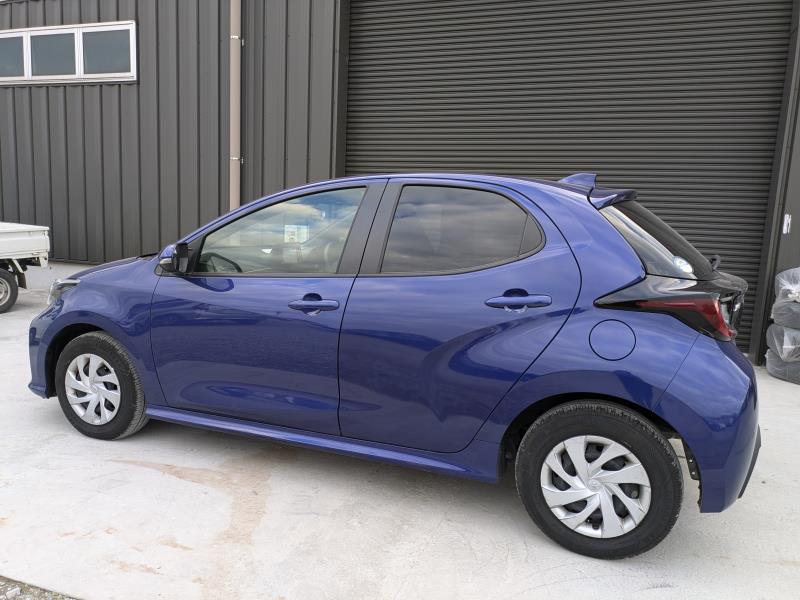 TOYOTA YARIS HYBRID X