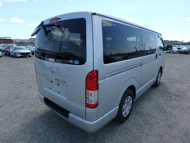TOYOTA HIACE DXGL PACKAGE