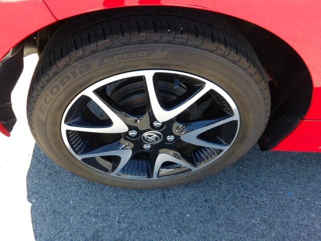 TOYOTA YARIS HYBIRD Z