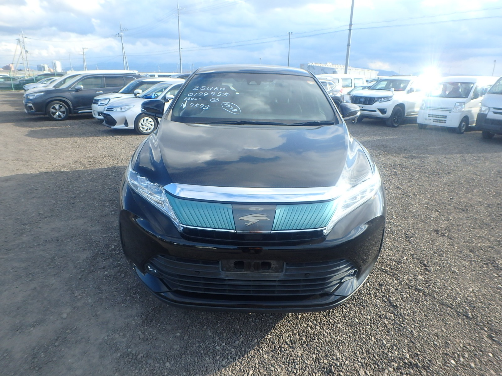 TOYOTA HARRIER PREMIUM