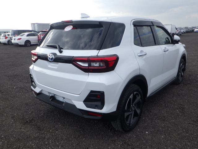 TOYOTA RAIZE HYBRID Z