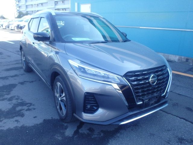 NISSAN KICKS 2021