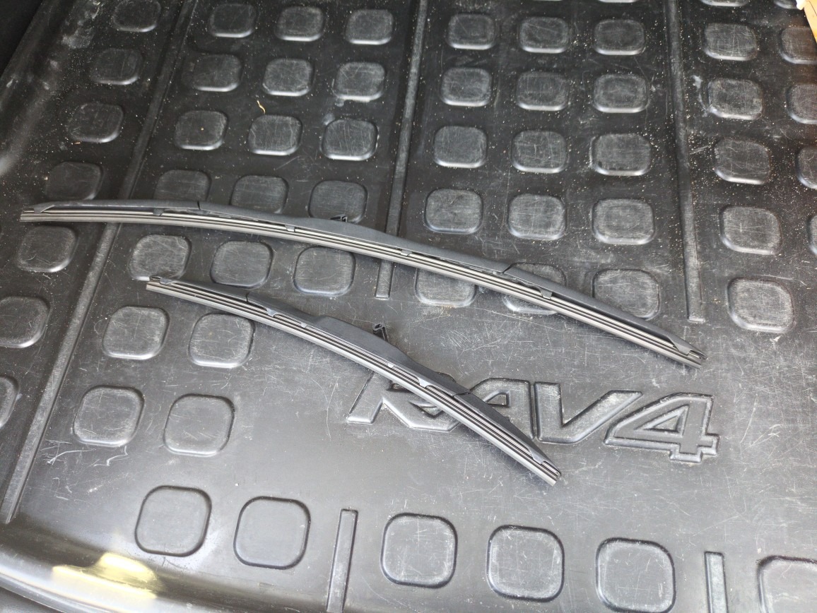 TOYOTA RAV4 LG Z PACKAGE