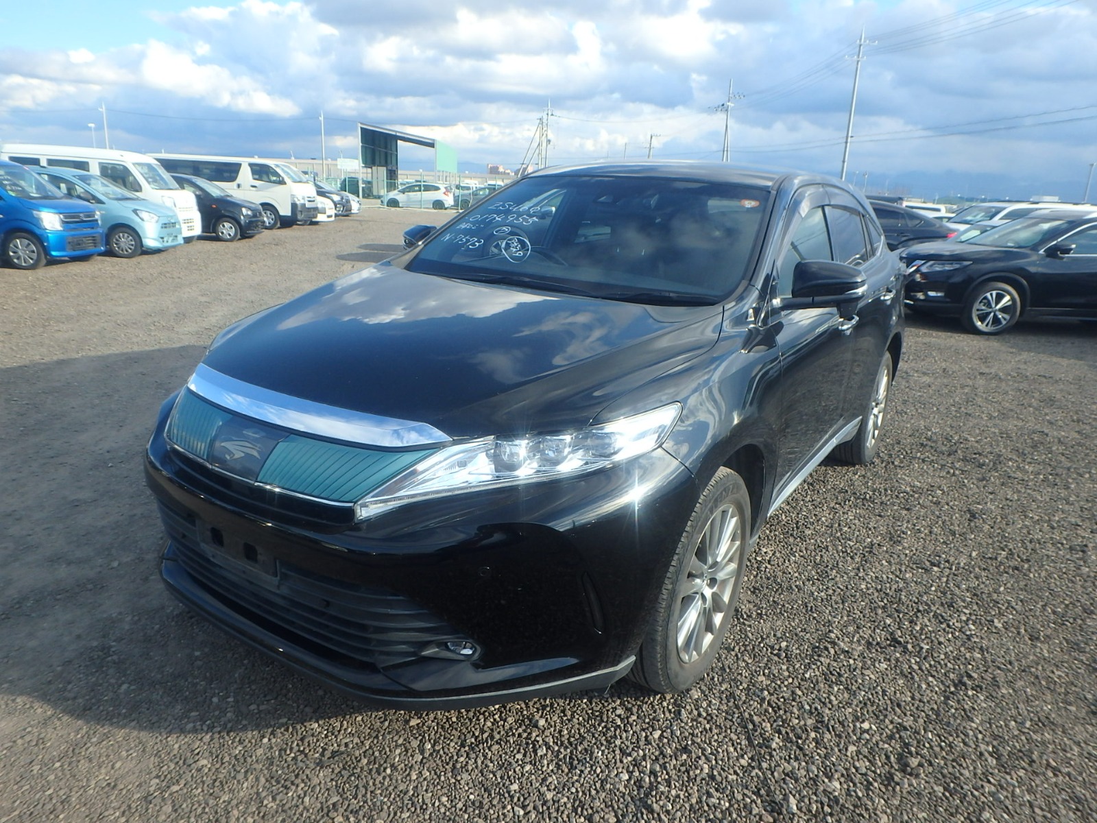 TOYOTA HARRIER PREMIUM