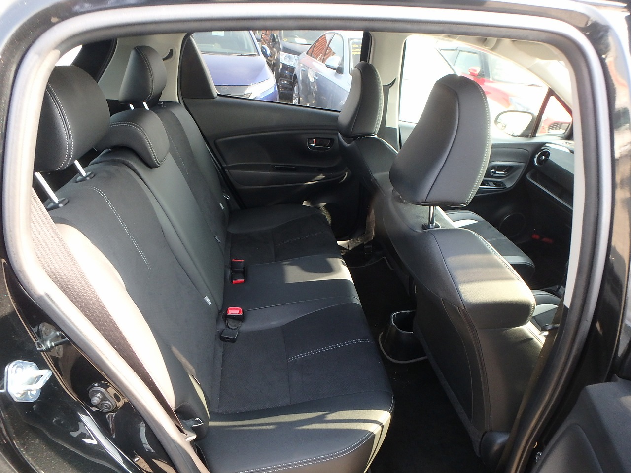 TOYOTA VITZ GR SPORT