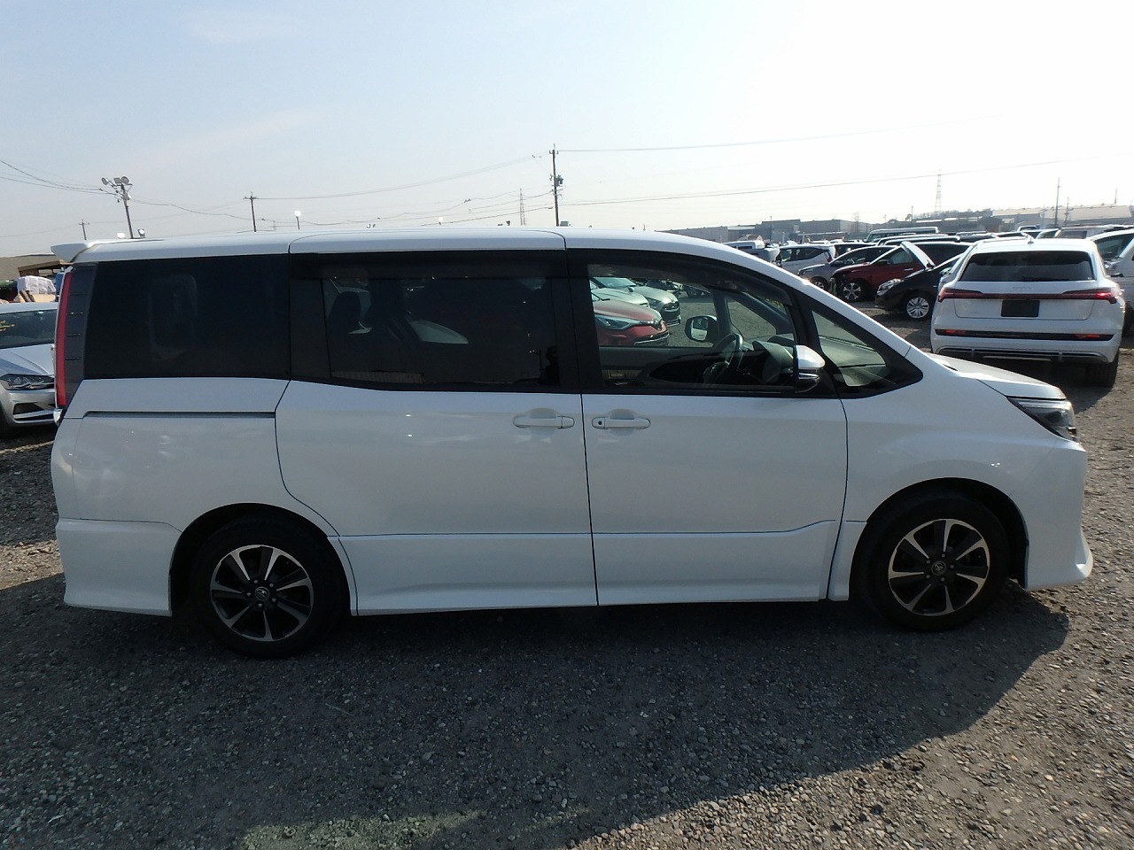 TOYOTA NOAH SI