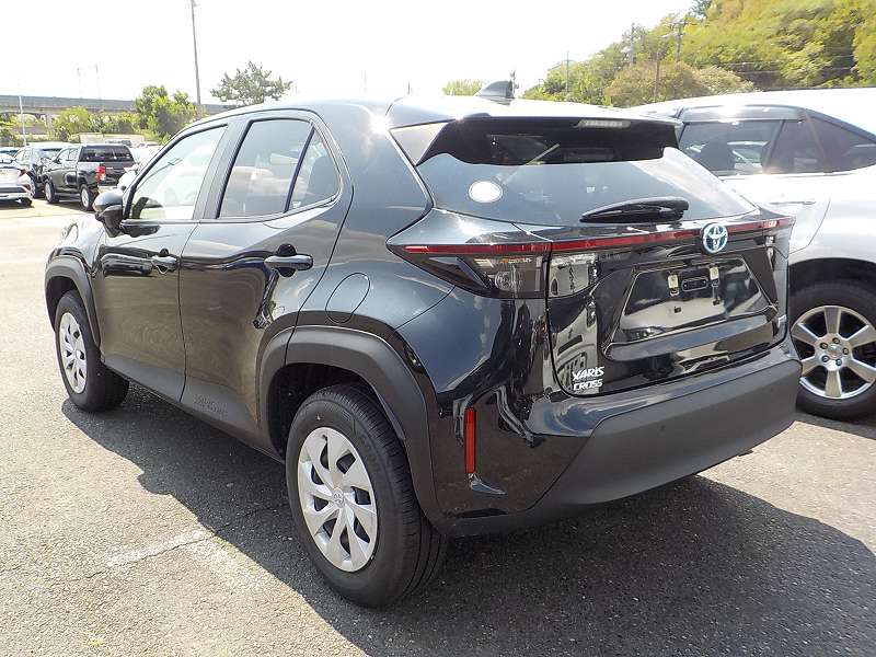 TOYOTA YARIS CROSS HYBRID X