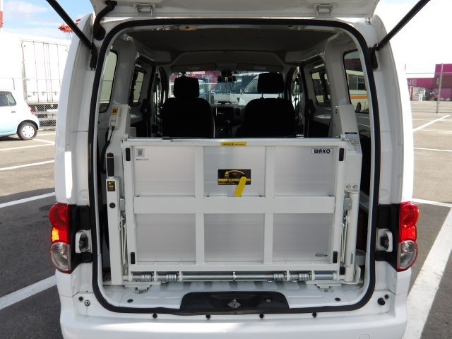 NISSAN NV200 VANETTE VAN