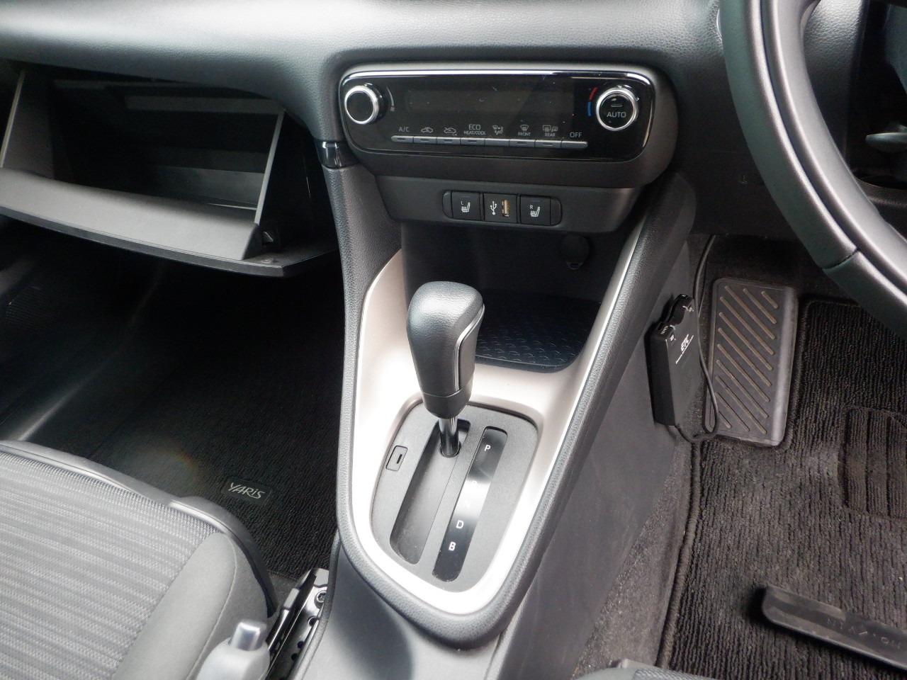 TOYOTA YARIS HYBRID Z