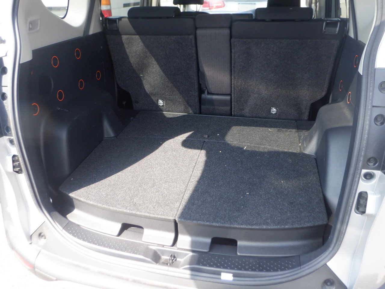 TOYOTA SIENTA HYBRID FUNBASE X