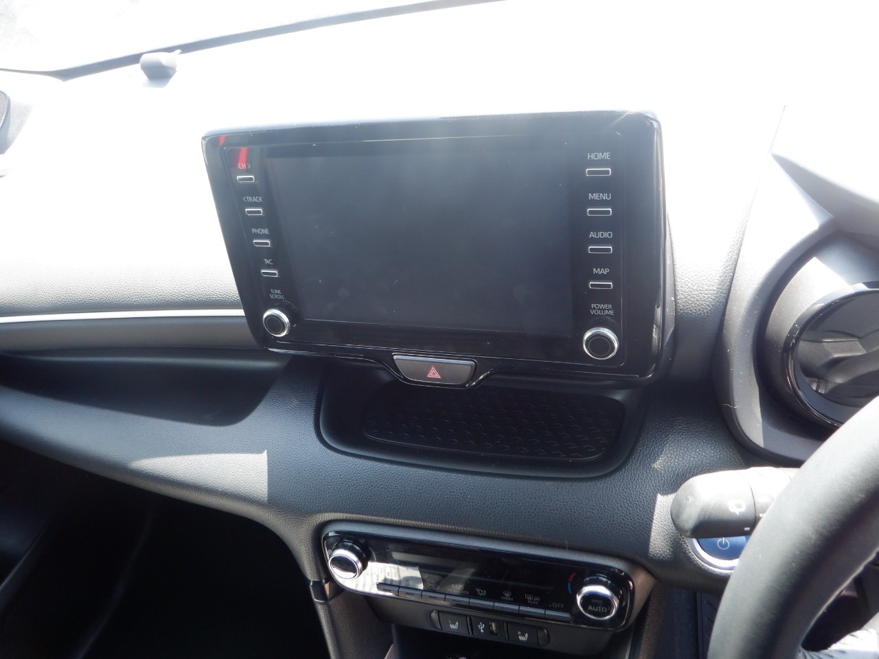 TOYOTA YARIS HYBRID Z