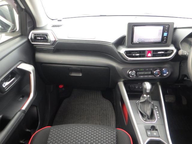 TOYOTA RAIZE HYBRID Z