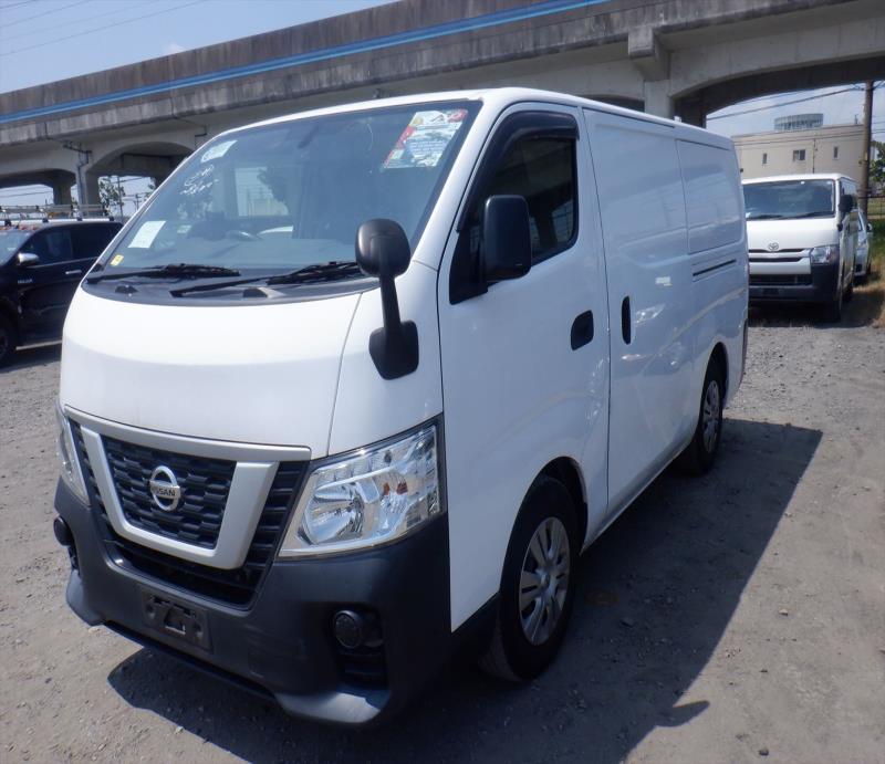 NISSAN CARAVAN VAN NV350 DX