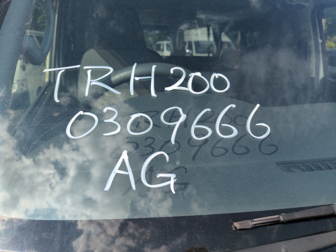 TOYOTA HIACE VAN 5D LONG DX JUSTLOW