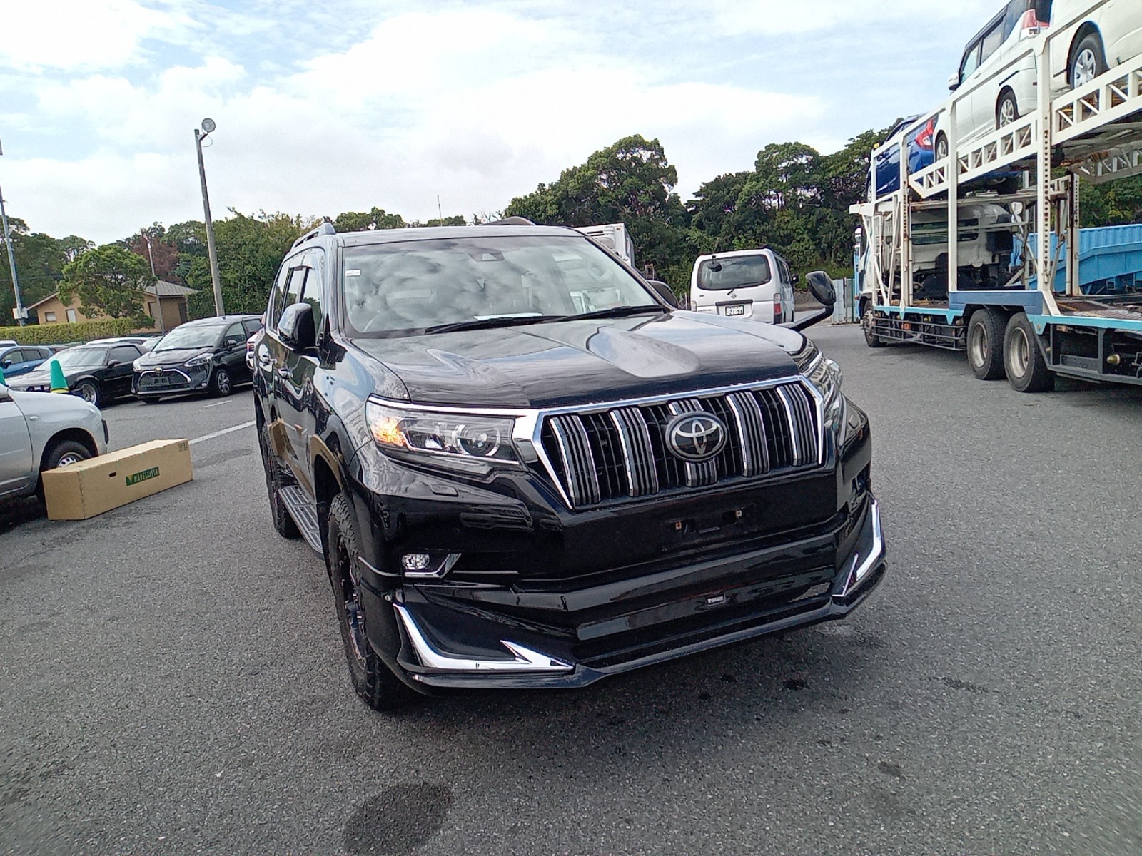 TOYOTA LAND CRUISER PRADO