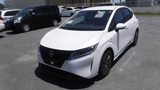 NISSAN AURA