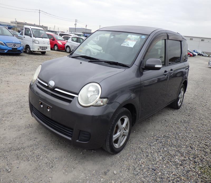 TOYOTA SIENTA X L PACKAGE 2012